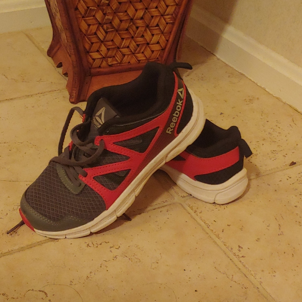 Tennis Shoes